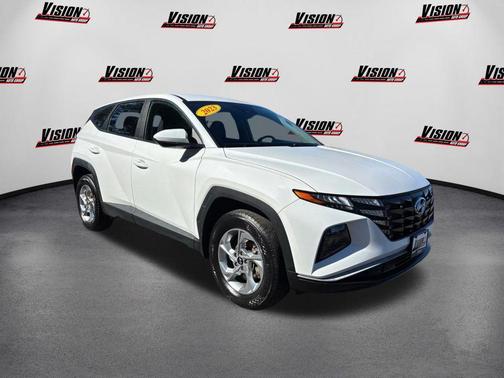 2023 Hyundai TUCSON SE