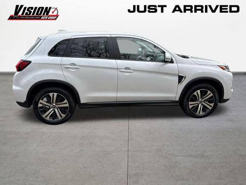 2025 Mitsubishi Outlander Sport SE