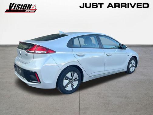 2017 Hyundai IONIQ Hybrid Blue