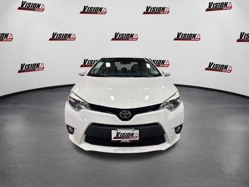 Super White 2014 Toyota Corolla LE Plus