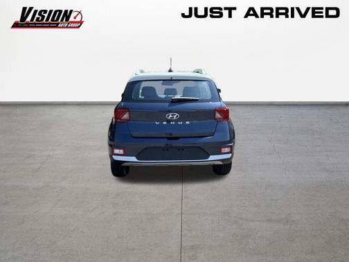Denim w/White Roof 2026 Hyundai VENUE SEL w/Two-Tone Roof