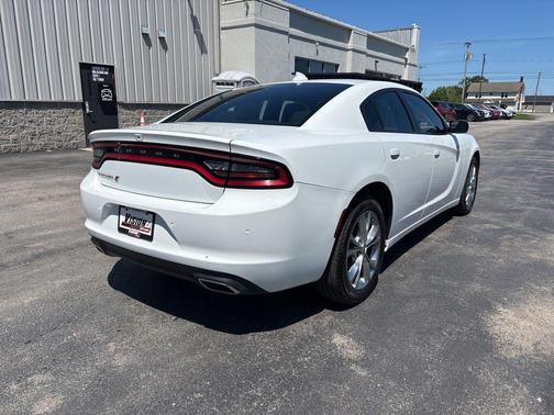 White Knuckle Clearcoat 2022 Dodge Charger SXT