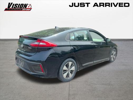 2018 Hyundai IONIQ Plug-In Hybrid Base