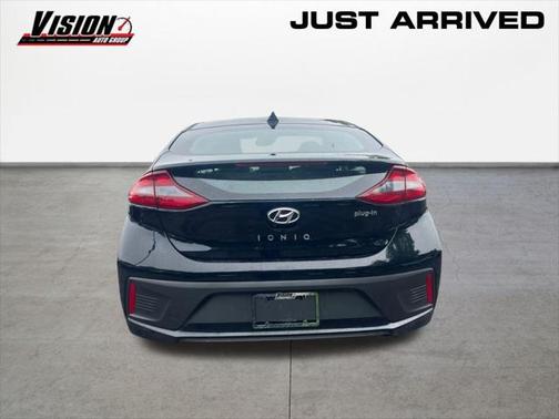 2018 Hyundai IONIQ Plug-In Hybrid Base