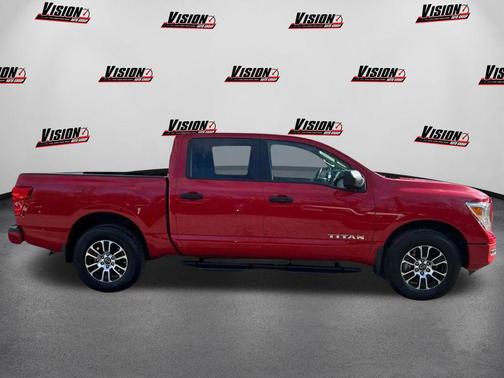 2024 Nissan Titan SV