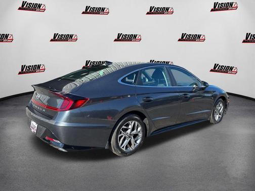 2022 Hyundai SONATA SEL