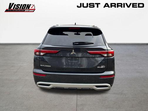 2025 Mitsubishi Outlander PHEV SEL
