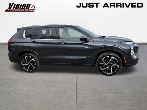 2025 Mitsubishi Outlander PHEV SEL