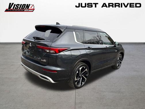 2025 Mitsubishi Outlander PHEV SEL