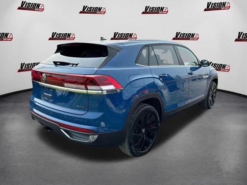 2025 Volkswagen Atlas Cross Sport 2.0T SE w/Technology 4MOTION