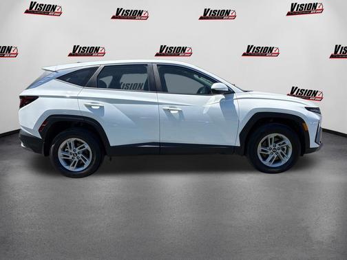 Serenity White Pearl 2025 Hyundai TUCSON SE
