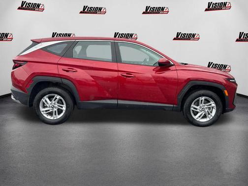 Ultimate Red 2025 Hyundai TUCSON SE