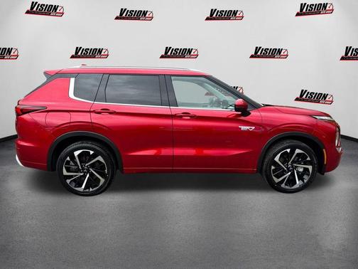 2025 Mitsubishi Outlander PHEV SEL