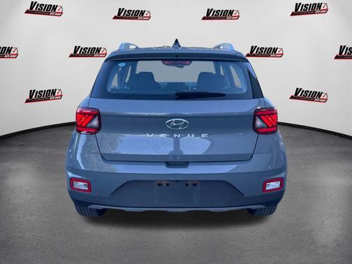 2022 Hyundai VENUE SEL