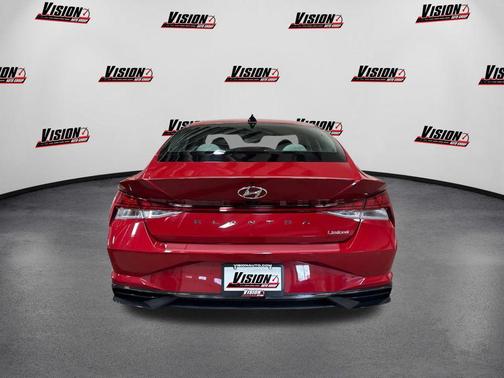 2022 Hyundai ELANTRA Limited