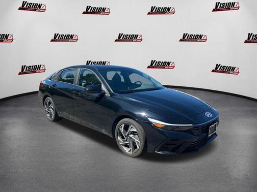 2025 Hyundai ELANTRA SEL