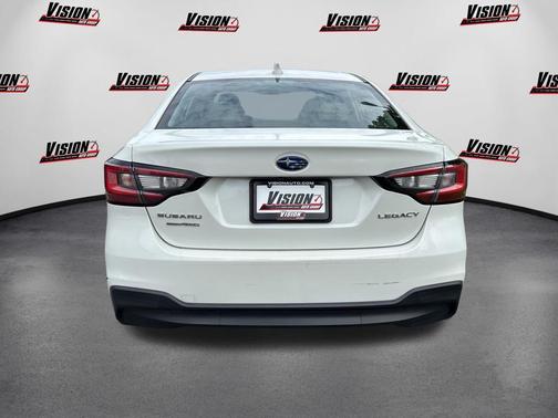 Crystal White Pearl 2022 Subaru Legacy Premium