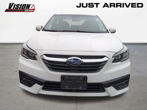 Crystal White Pearl 2022 Subaru Legacy Premium