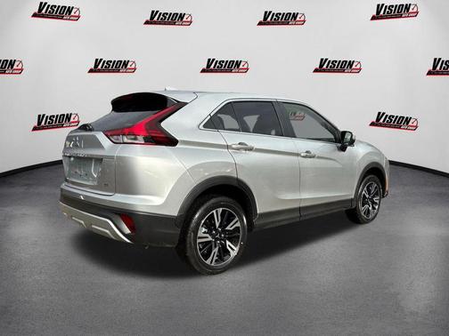 Alloy Silver Metallic 2024 Mitsubishi Eclipse Cross SE