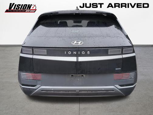 Phantom Black 2022 Hyundai IONIQ 5 SE