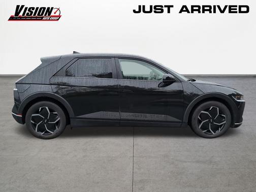 Phantom Black 2022 Hyundai IONIQ 5 SE