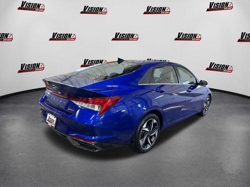 2021 Hyundai ELANTRA Limited