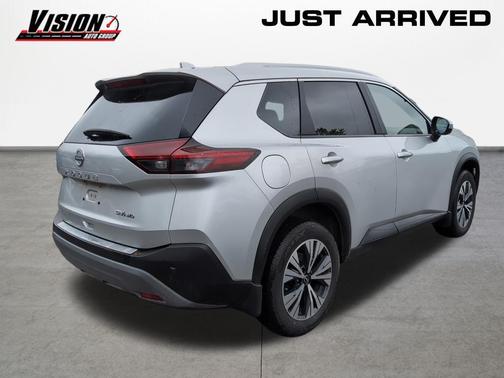 Brilliant Silver Metallic 2023 Nissan Rogue SV