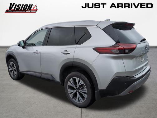 Brilliant Silver Metallic 2023 Nissan Rogue SV