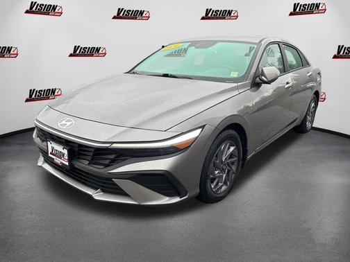 Fluid Metal 2024 Hyundai ELANTRA SEL