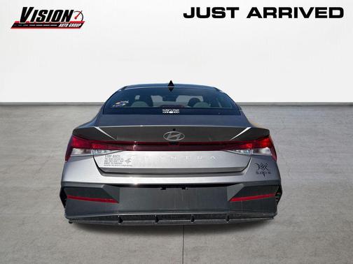 Fluid Metal 2024 Hyundai ELANTRA SEL