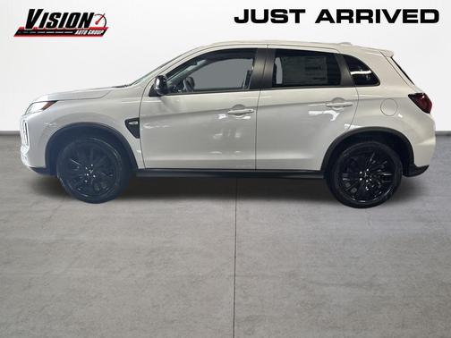 White Diamond 2026 Mitsubishi Outlander Sport 2.0 LE