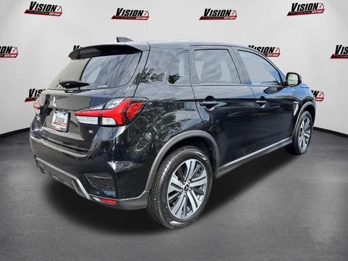 Labrador Black Pearl 2024 Mitsubishi Outlander Sport SE