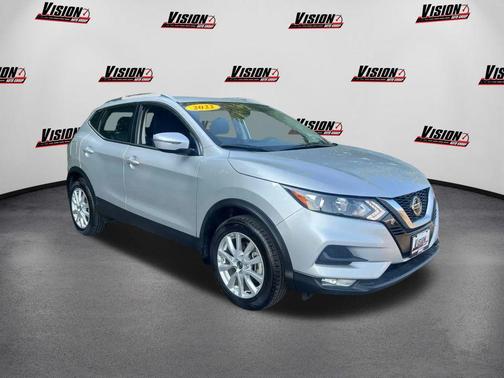 2022 Nissan Rogue Sport SV