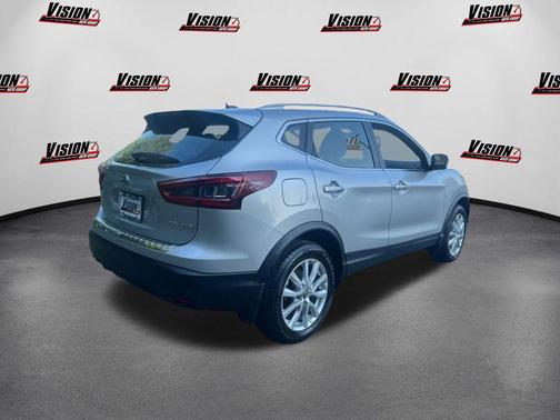 2022 Nissan Rogue Sport SV