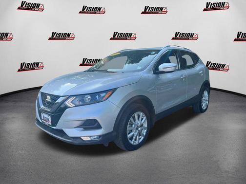 2022 Nissan Rogue Sport SV