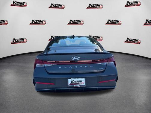 2025 Hyundai ELANTRA HEV SEL Sport