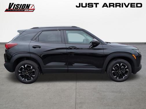 Mosaic Black Metallic 2021 Chevrolet Trailblazer LT