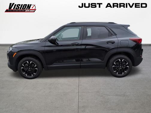 Mosaic Black Metallic 2021 Chevrolet Trailblazer LT