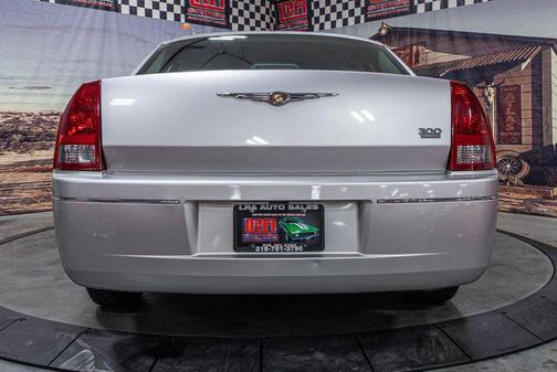 2005 Chrysler 300 Touring