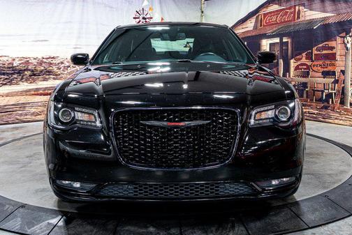 2021 Chrysler 300 S