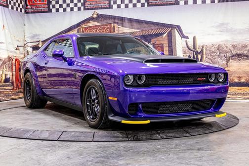 Plum Crazy Pearlcoat 2023 Dodge Challenger SRT Demon