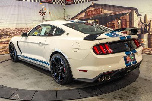 2020 Ford Shelby GT350R Base