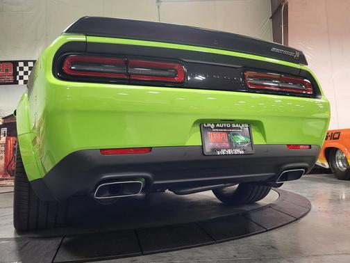 Sublime Metallic Clearcoat 2023 Dodge Challenger R/T Scat Pack Widebody