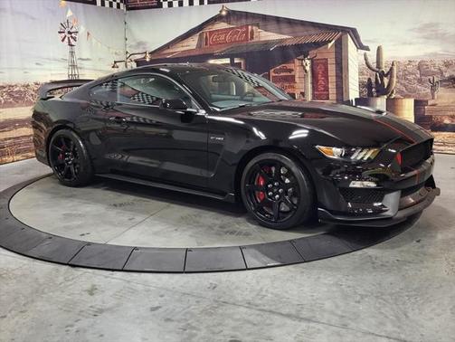 2017 Ford Shelby GT350R Base