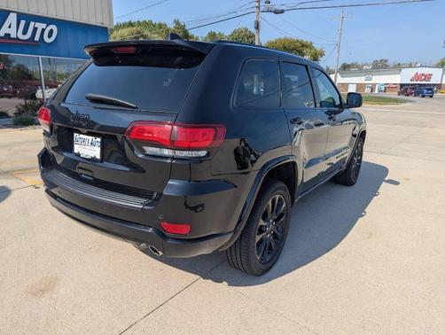2021 Jeep Grand Cherokee Laredo