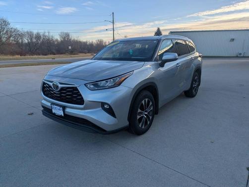 2020 Toyota Highlander XLE