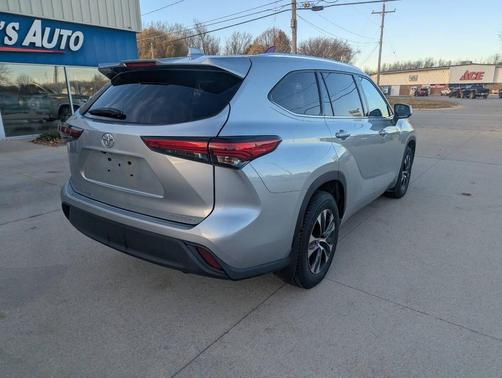 2020 Toyota Highlander XLE