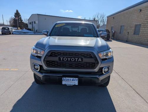 2016 Toyota Tacoma SR