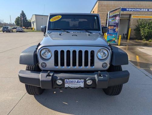 2016 Jeep Wrangler Sport
