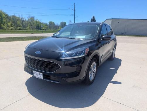Agate Black Metallic 2020 Ford Escape SE